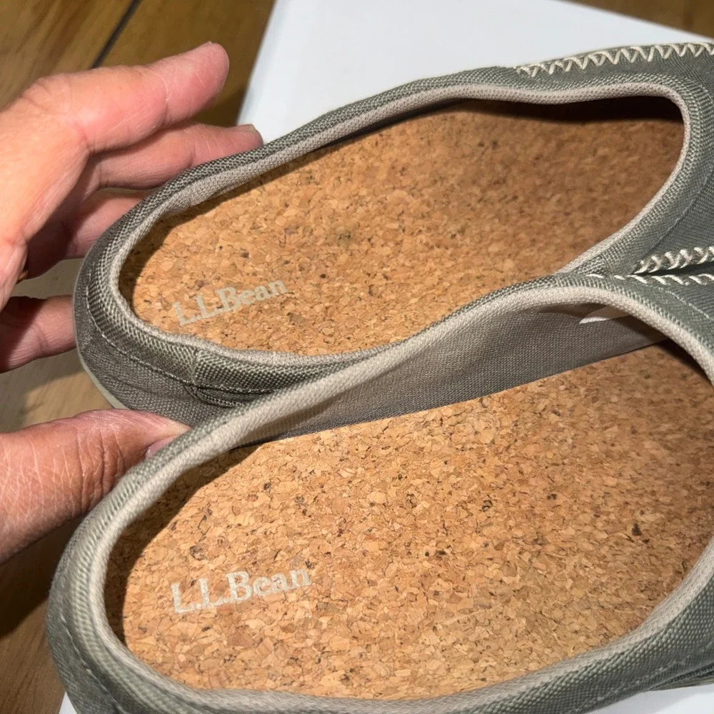 LL Bean‎ Mens Comfort Canvas Slip On Shoes Olive Green Loafers 515978 Size 10 M